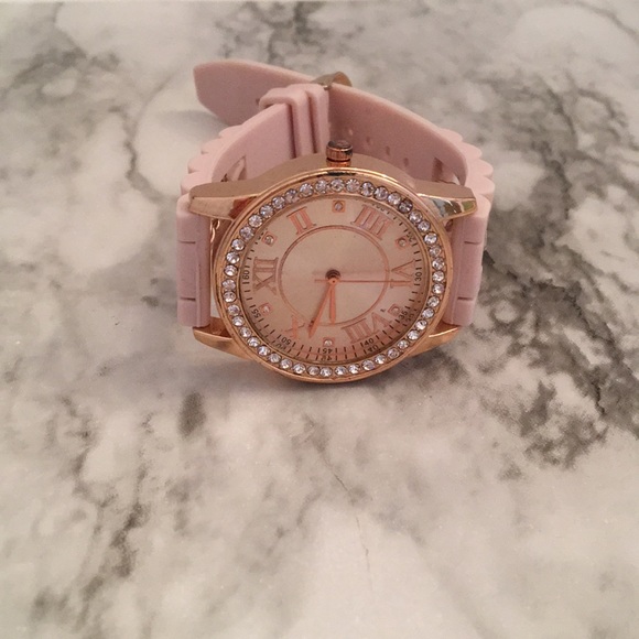 Pink and rose gold watch - Picture 4 of 4